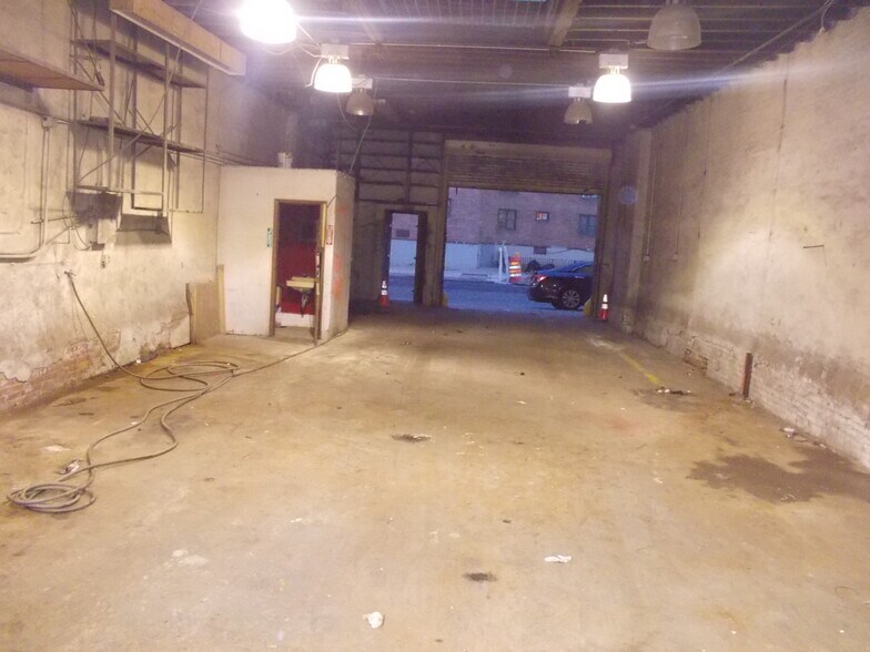 More Photos Of 122 Nostrand Ave, Brooklyn Warehouse For Lease