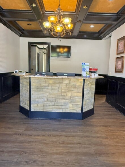 More Photos Of 3149 Atlanta Hwy, Athens Office For Sale
