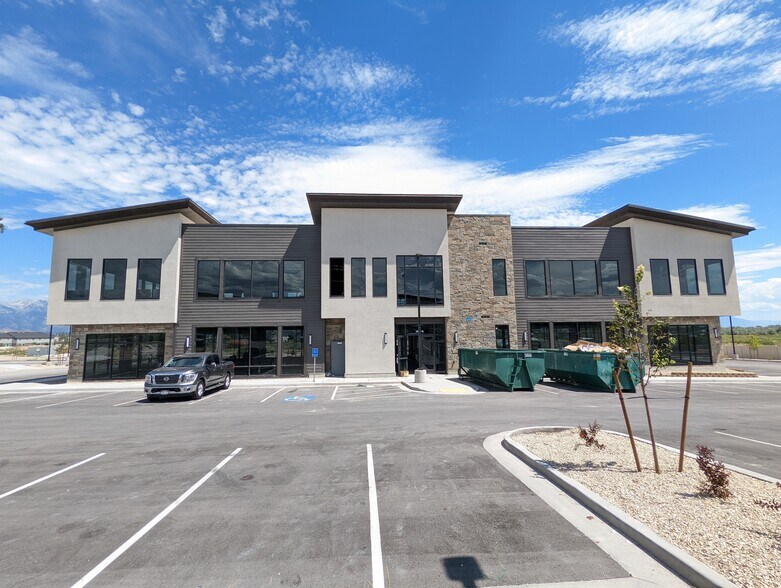 More Photos Of 1022 N Redwood Rd, Saratoga Springs Storefront Retail Office For Sale