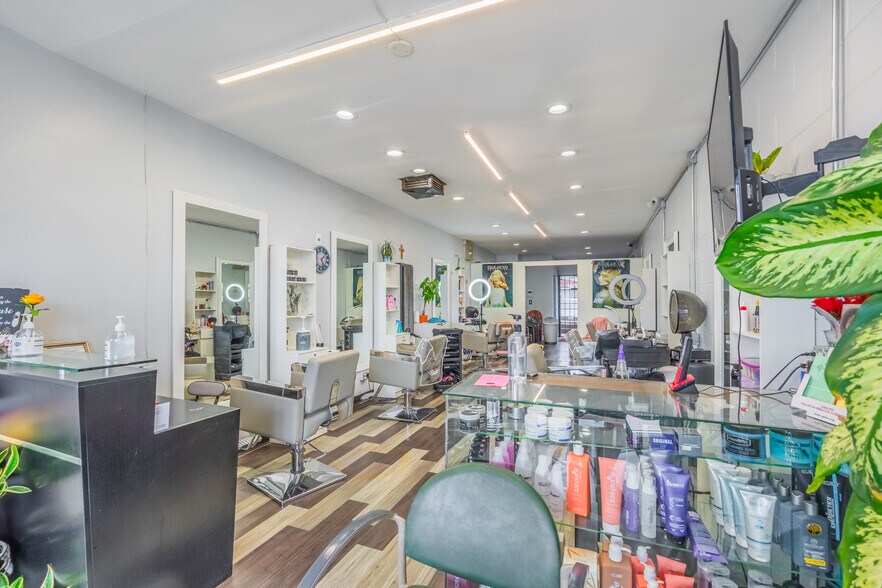 More Photos Of 11638 Atlantic Ave, Lynwood Storefront Retail Office For Sale