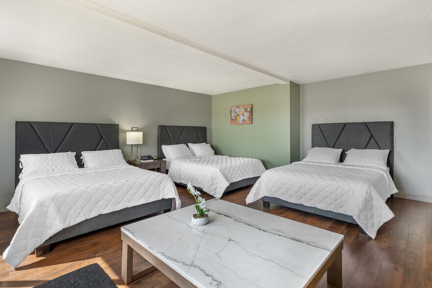 More Photos Of 1370 N McCue St, Laramie Hotel For Sale