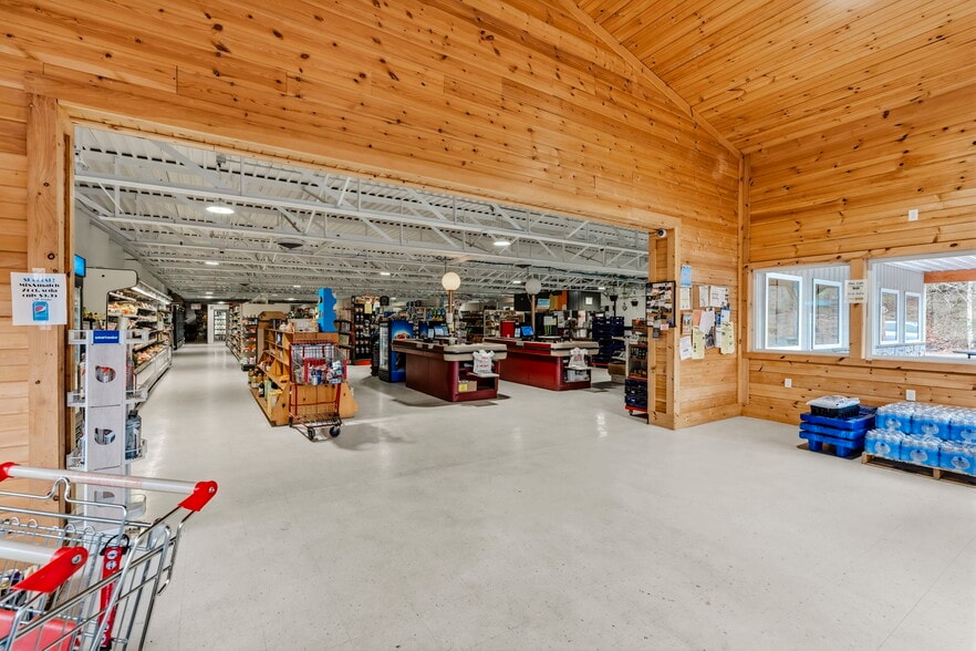 More Photos Of 4144 Pennsylvania 147 Hwy, Herndon Supermarket For Sale