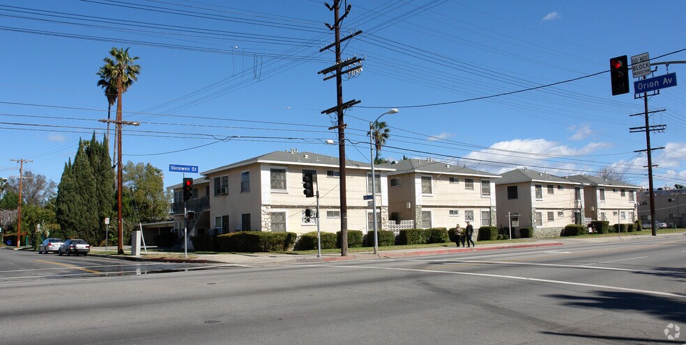 More Photos Of 15445 Vanowen St, Van Nuys Apartments For Sale
