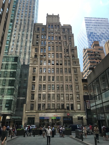 Primary Photo Of 22 W 48th St, New York Medical For Lease