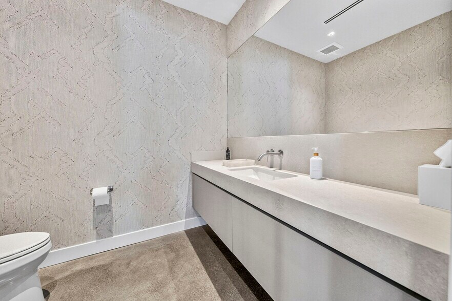 More Photos Of 480 Sylvan Ave, Englewood Cliffs Medical For Sale