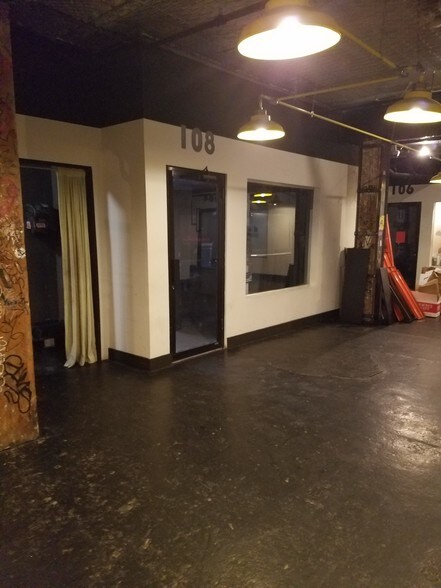 More Photos Of 119 Knickerbocker Ave, Brooklyn Apartments For Lease