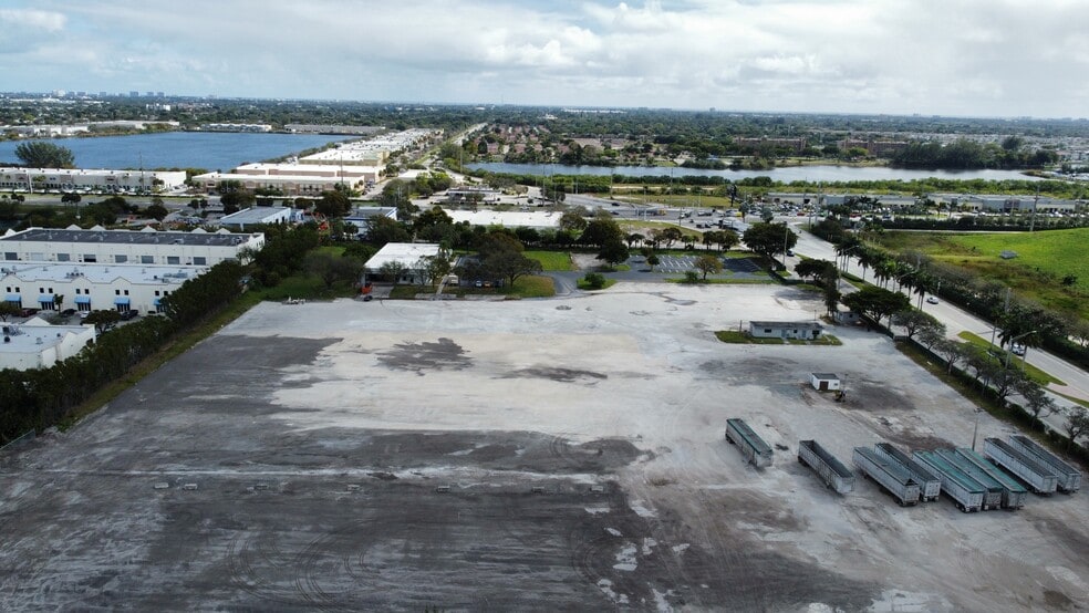 More Photos Of 2501 Wiles Rd, Deerfield Beach Unknown For Lease