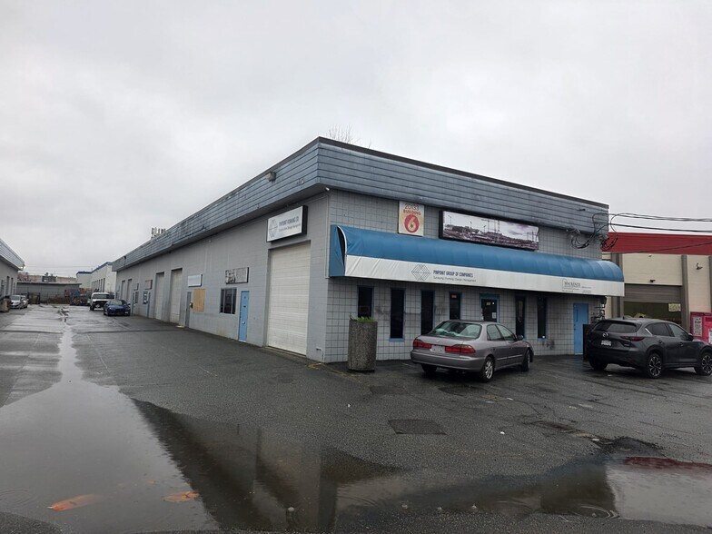 More Photos Of 20131-20133 Industrial Ave, Langley Warehouse For Lease