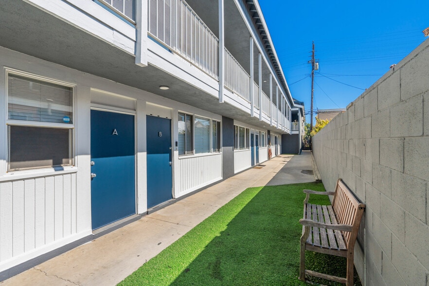 More Photos Of 1626 Pine Ave, Long Beach Apartments For Sale