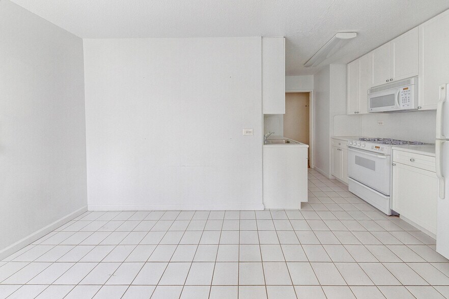 More Photos Of 3333 Henry Hudson Pky W, Bronx Apartments For Lease