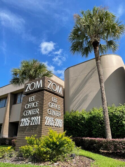 More Photos Of 2265 Lee Rd, Winter Park Office For Lease