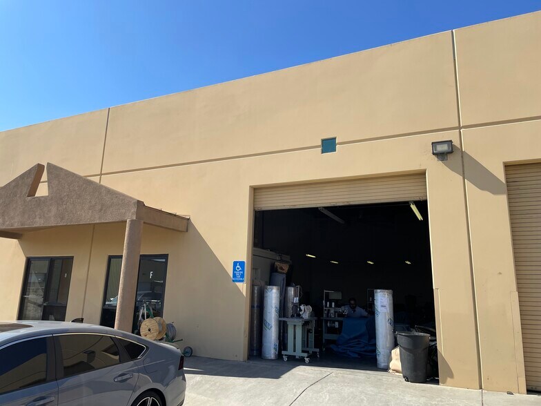 More Photos Of 1991 Don Lee Pl, Escondido Unknown For Lease