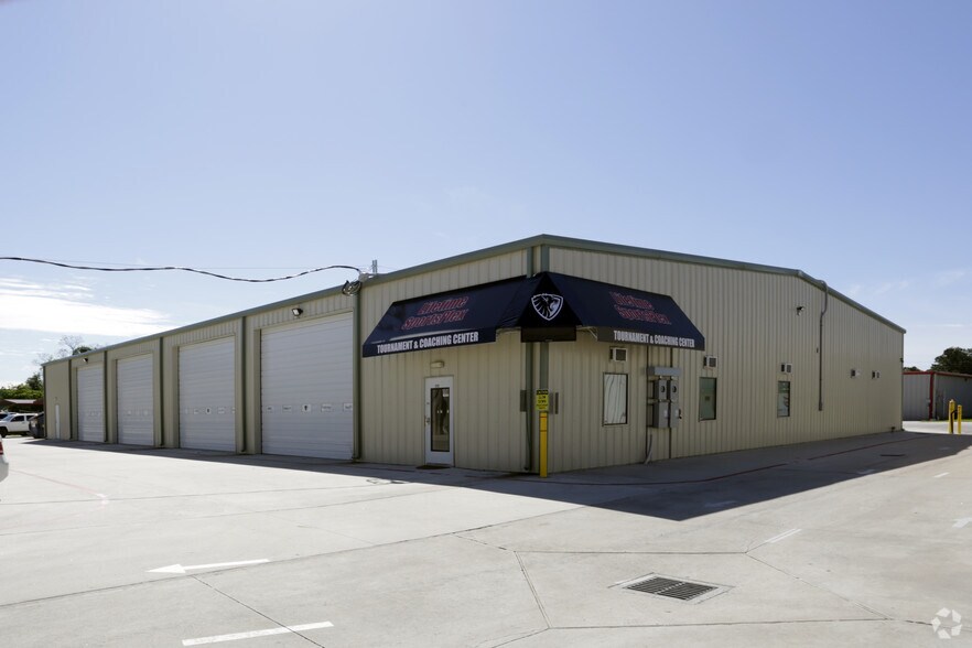 More Photos Of 11703-11711 Spring Cypress Rd, Tomball Unknown For Lease