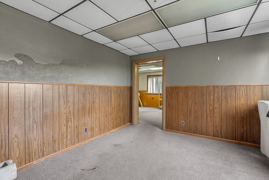 More Photos Of 330 Upton Ave, Battle Creek Warehouse For Sale