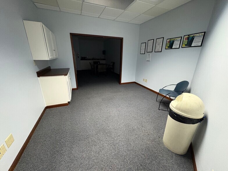 More Photos Of 1201 Cumberland Ave, West Lafayette Office For Lease