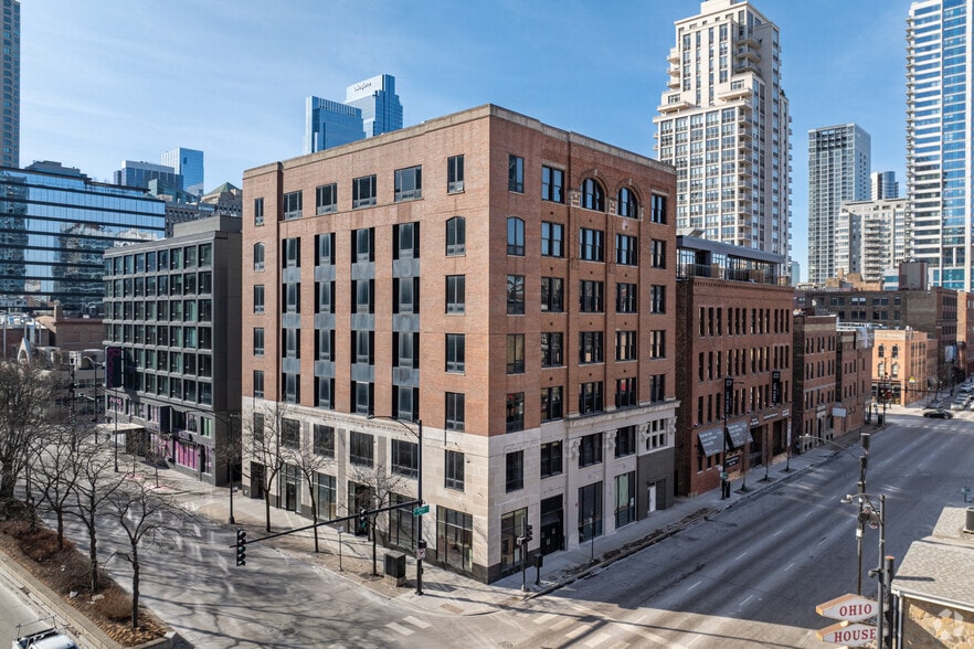 Primary Photo Of 540 N LaSalle St, Chicago Loft Creative Space For Lease