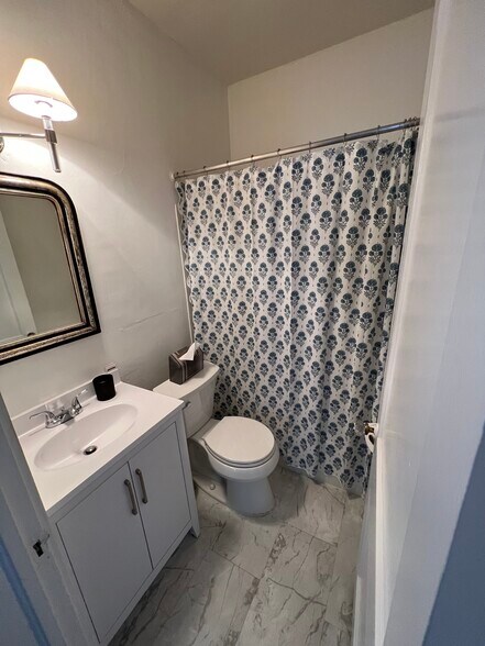 More Photos Of 3082 E Shadowlawn Ave NE, Atlanta Freestanding For Lease
