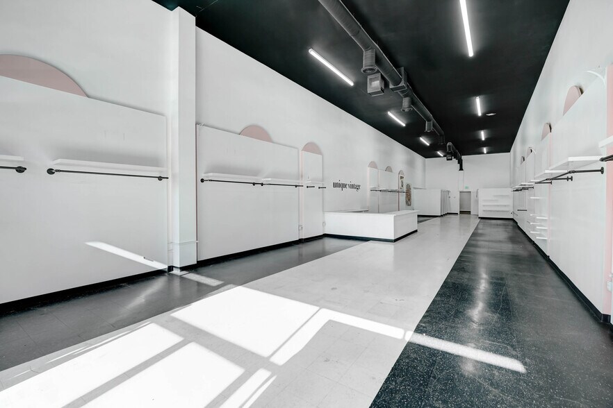 More Photos Of 212 N San Fernando Blvd, Burbank Storefront For Sale