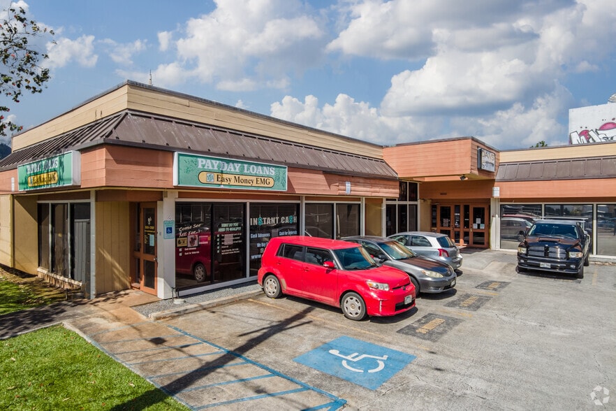 Primary Photo Of 2000 S Beretania St, Honolulu Storefront Retail Office For Lease