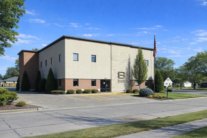 Primary Photo Of 809 W Hyland Ave, Kaukauna Office For Sale