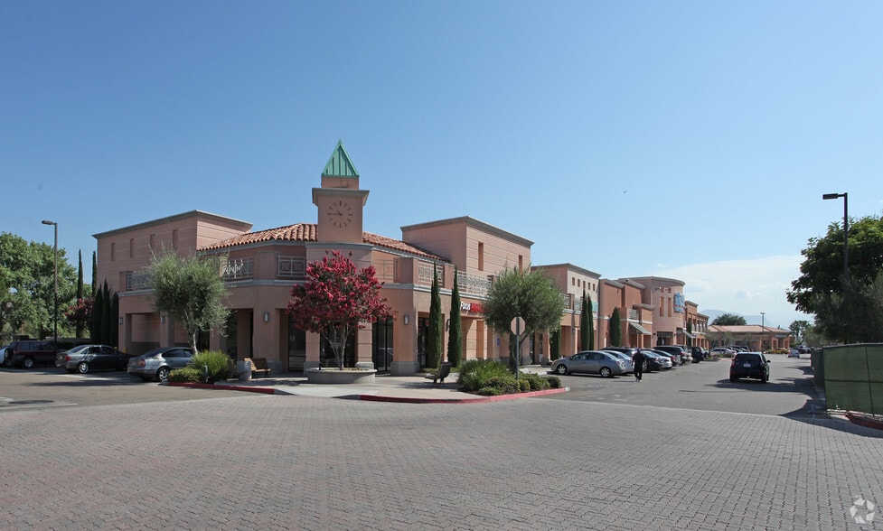 More Photos Of 214-294 Town Center Pky, Santee Unknown For Lease