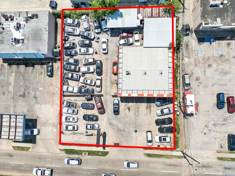 More Photos Of 10090 S Gessner Rd, Houston General Retail For Sale