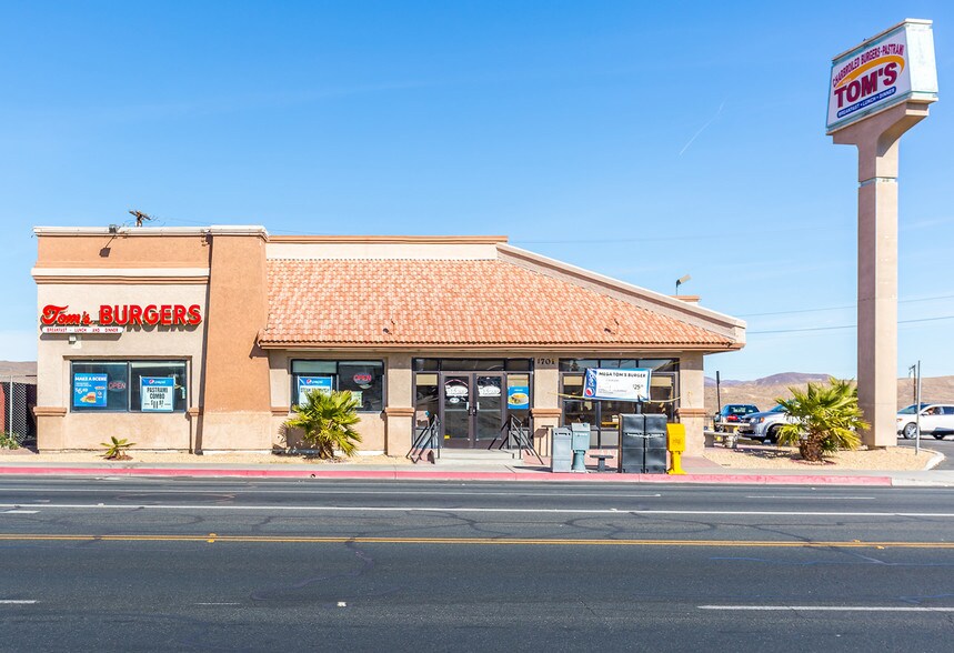 More Photos Of 1701 E Main St, Barstow General Retail For Sale