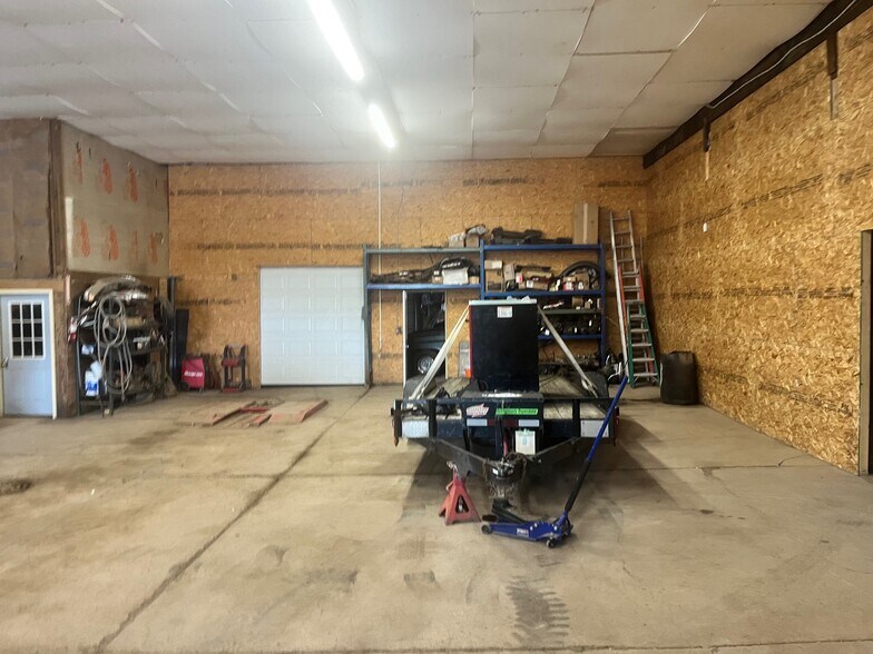 More Photos Of 4376 Beecher Rd, Flint Warehouse For Sale