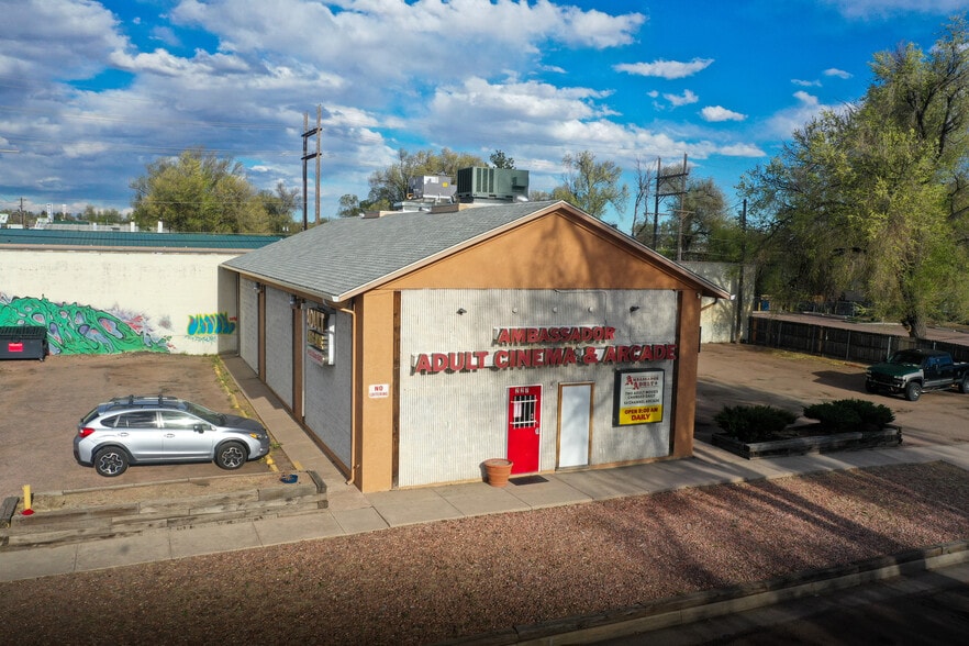 More Photos Of 227 Bonfoy Ave, Colorado Springs Freestanding For Sale