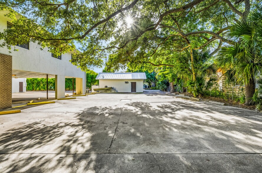 More Photos Of 1708 21st St, Vero Beach Office For Sale