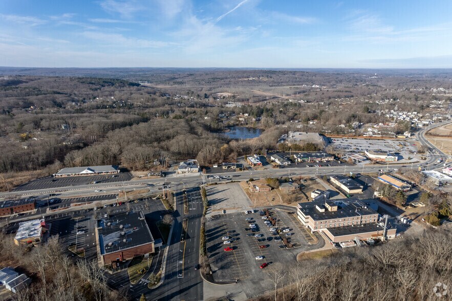 More Photos Of 117 Eddie Dowling Hwy, North Smithfield Loft Creative Space For Lease