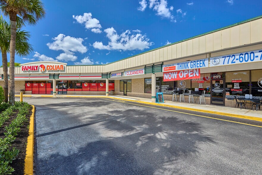 More Photos Of 6001-6197 SE Federal Hwy, Stuart Unknown For Lease