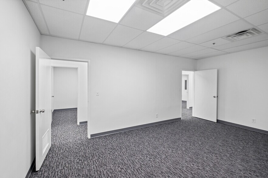 More Photos Of 170 Selig Dr SW, Atlanta Warehouse For Lease