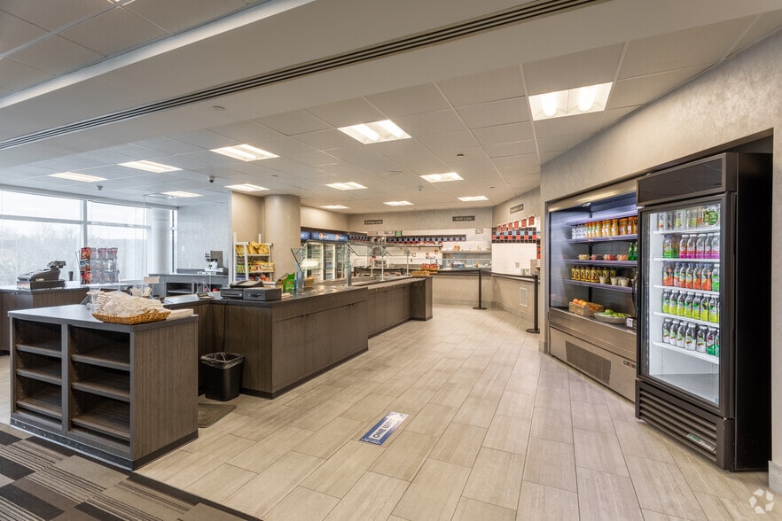 More Photos Of 100 Summit Lake Dr, Valhalla Office For Lease