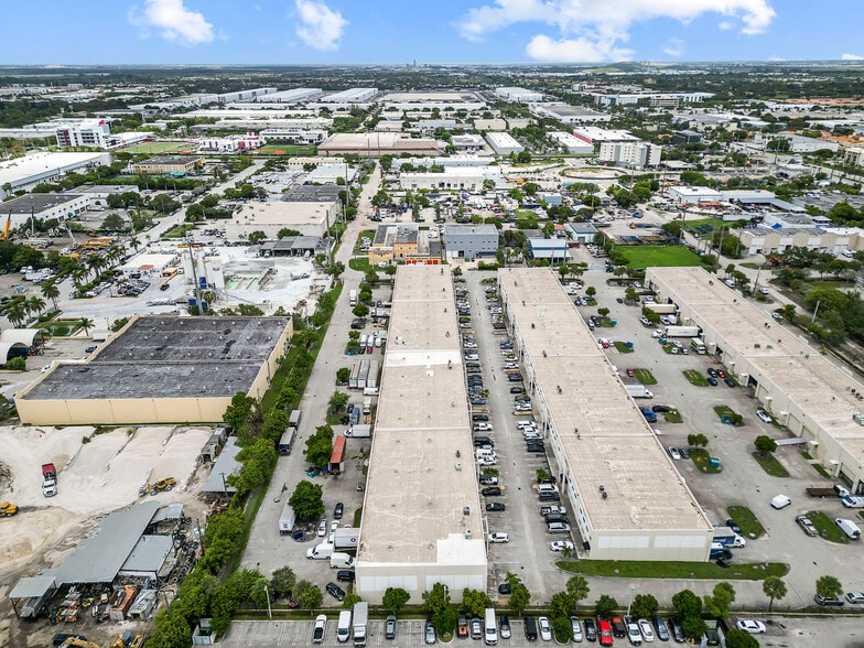 More Photos Of 10900 NW 21st St, Miami Warehouse For Sale