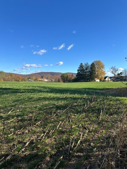 More Photos Of 4615 Lincoln Way E, Fayetteville Land For Sale