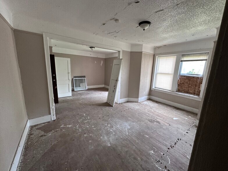 More Photos Of 2360 W Grand Blvd, Detroit Apartments For Sale