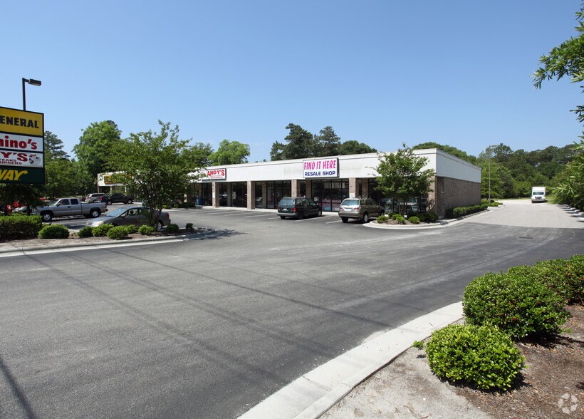 More Photos Of 6001 Castle Hayne Rd, Castle Hayne General Retail For Lease