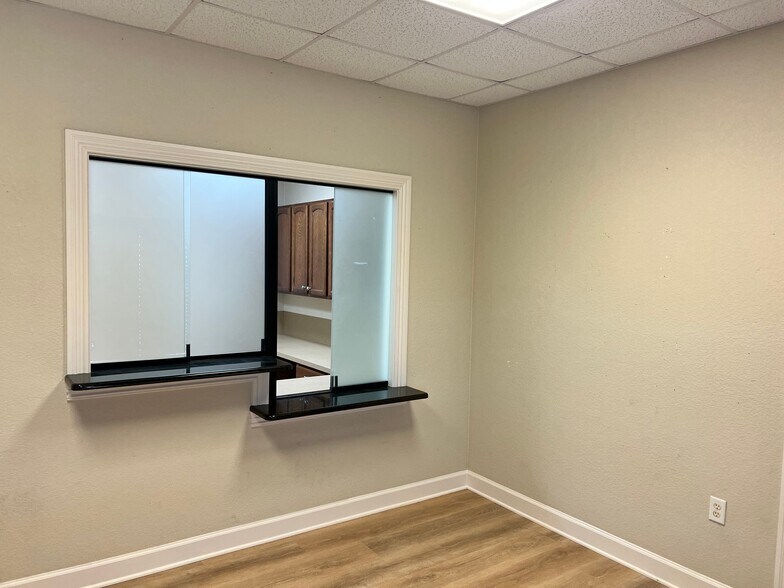 More Photos Of 503 FM 1431, Marble Falls Medical For Lease