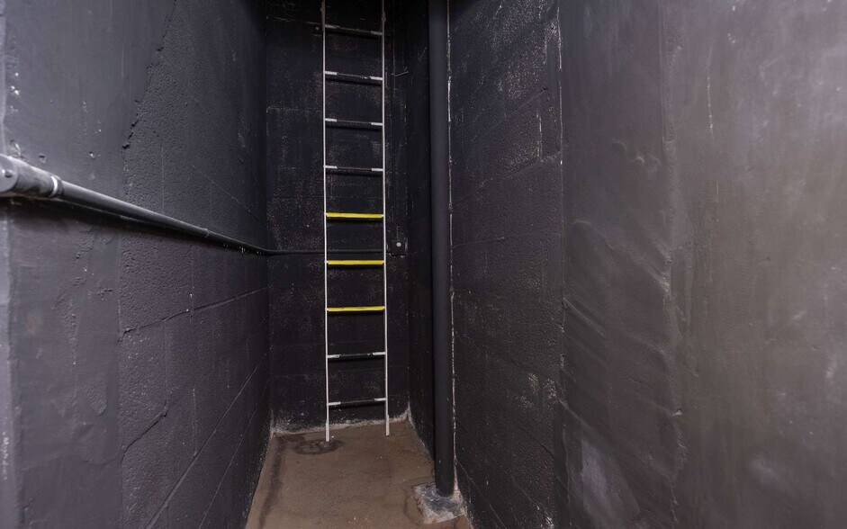 More Photos Of 400 S Ohio Ave, Live Oak Post Office For Sale