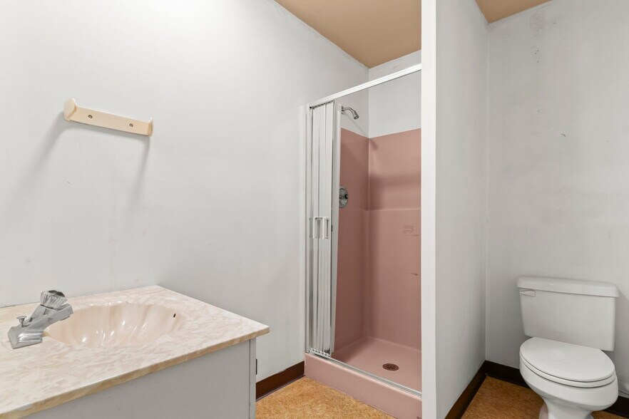 More Photos Of 45 W Dares Beach Rd, Prince Frederick Office For Lease