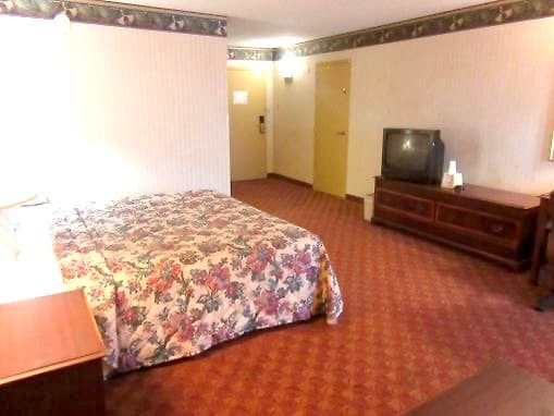 More Photos Of 2490 Mount Moriah Rd, Memphis Hotel For Sale