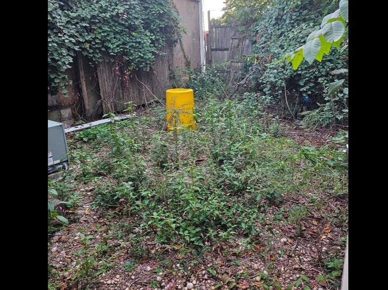 More Photos Of 91A Carman Ave, Cedarhurst Medical For Sale