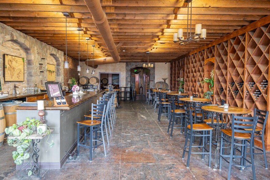 More Photos Of 7509 Grandview Ave, Arvada Storefront For Sale