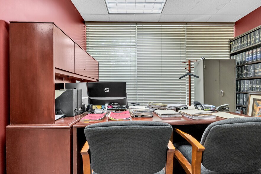 More Photos Of 1930 Del Paso Rd, Sacramento Medical For Sale