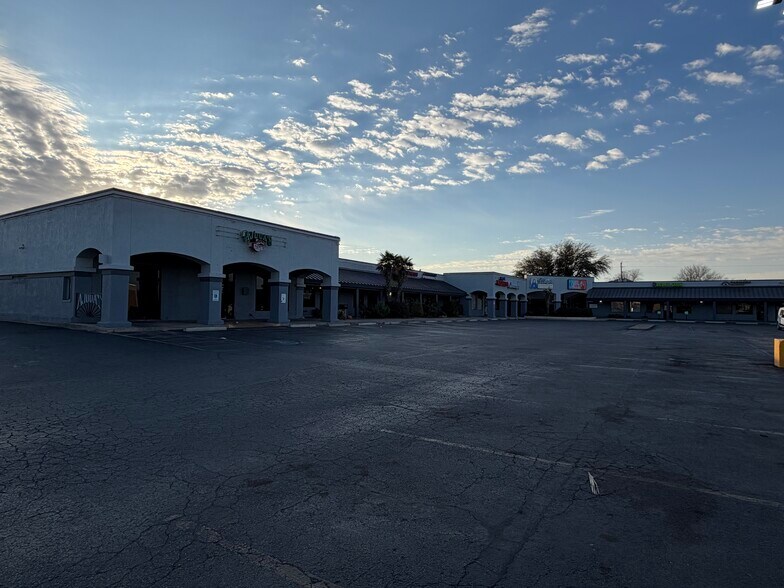 More Photos Of 3205 W Cuthbert Ave, Midland Unknown For Lease