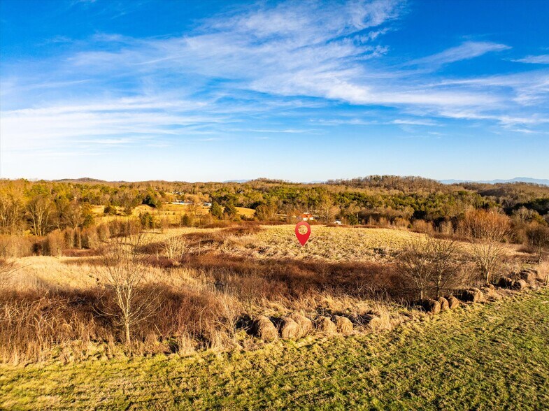 More Photos Of 520 Thorngrove pike, Kodak Land For Sale