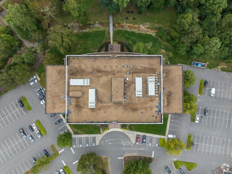 More Photos Of 7501 Boulder View Dr, North Chesterfield Unknown For Lease