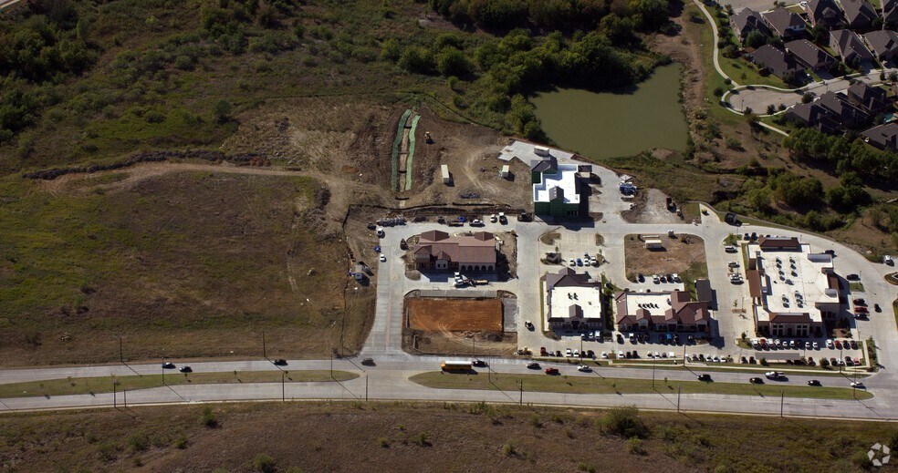 More Photos Of 9445 N Beach St, Keller Medical For Sale