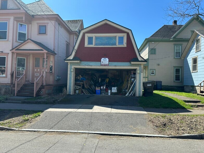 More Photos Of 108 Dell St, Syracuse Flex For Lease